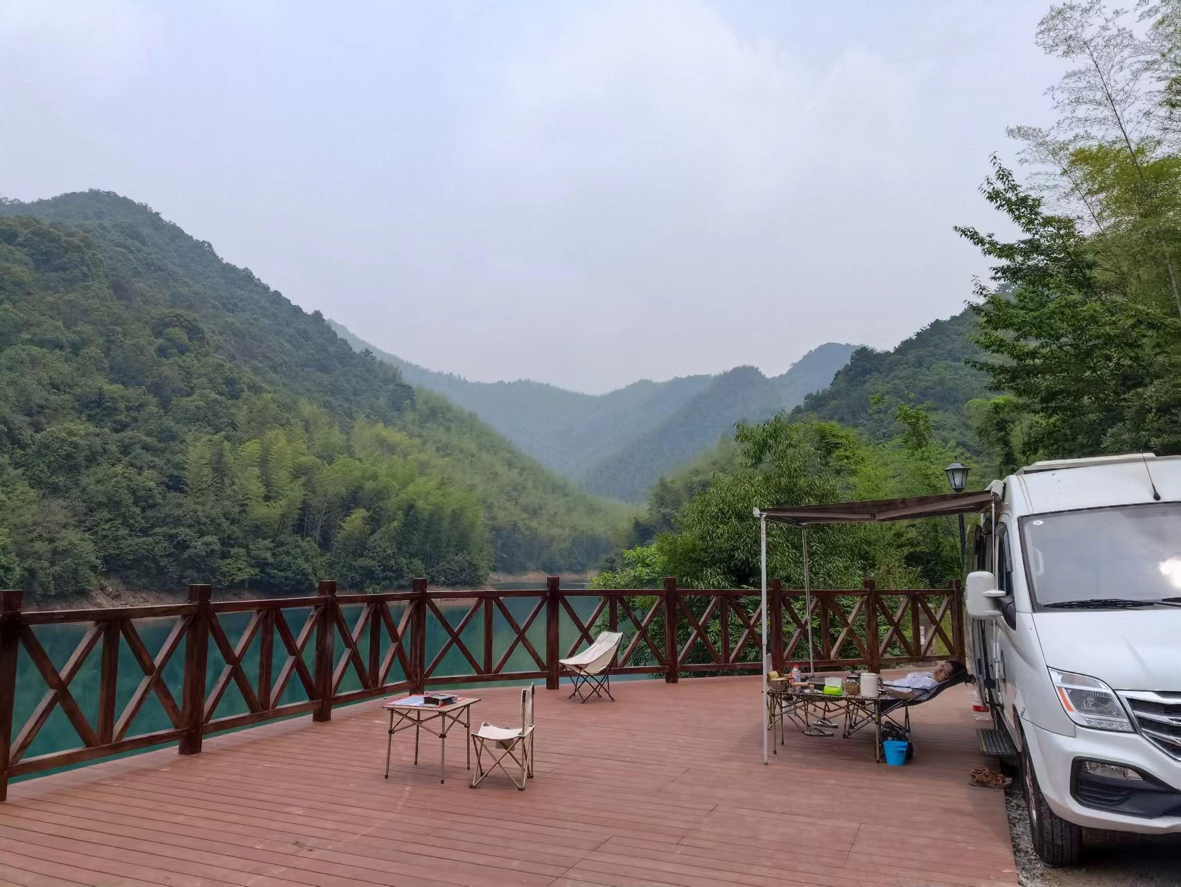 青山村